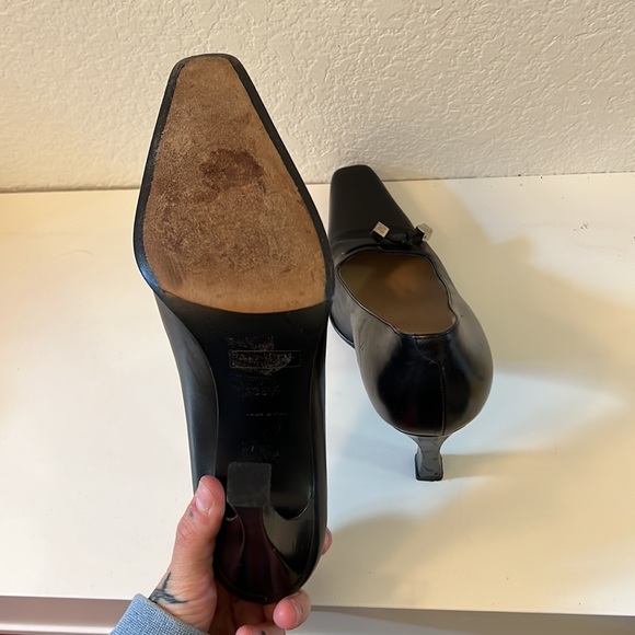 Vintage Louis Vuitton patent leather heels! - Picture 7 of 8